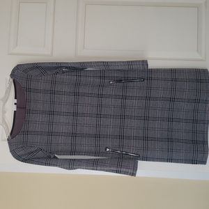 XS GAP LS plaid grey/burgundy dress